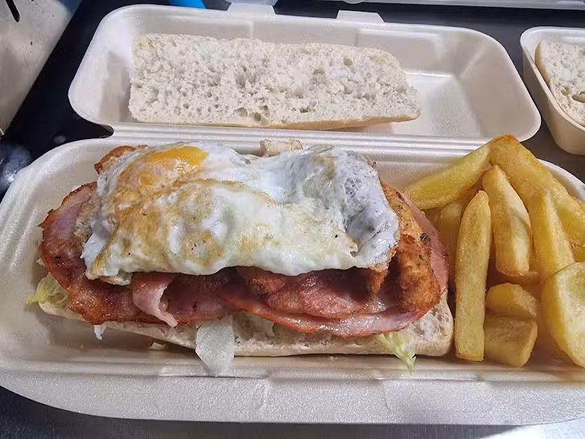 Pollería la Chivera kebab pizzería