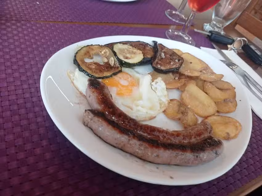 Restaurante cafes & pizza