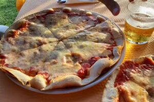 Restaurante Pizzería La Marisma Bolonia