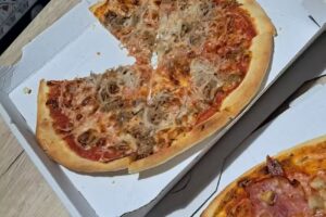 Restaurante Pizzería LaTahona