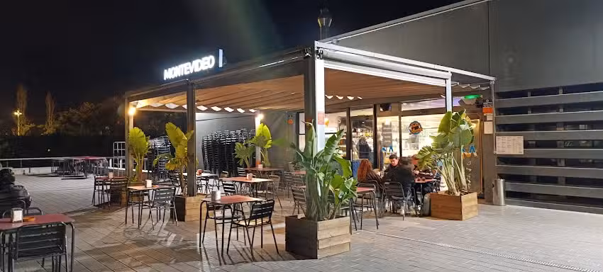 Restaurante Pizzería Montevideo Despí