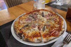 Restaurante Tina (Antiguo Play Boy)