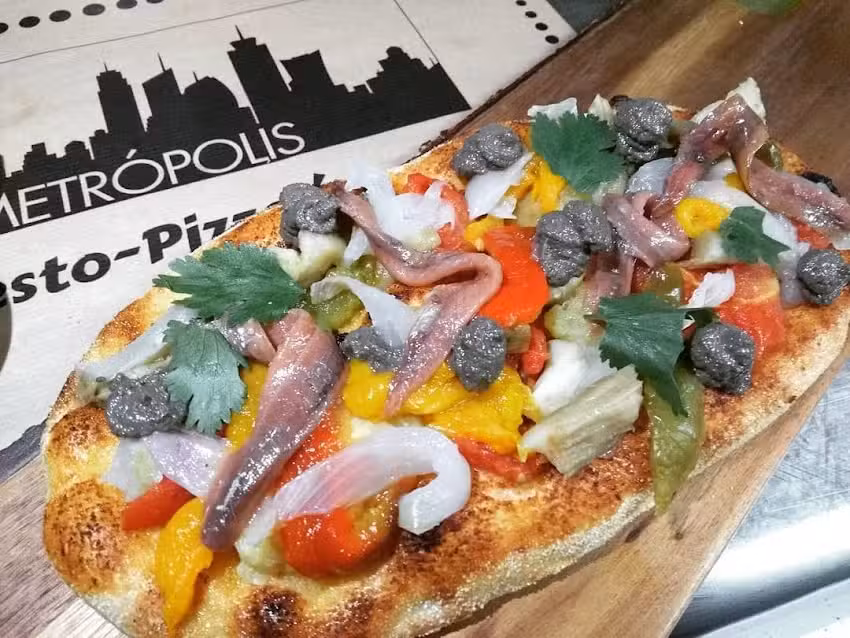 Resto Pizzería Metrópolis