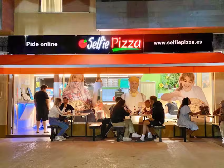Selfie Pizza (Alcala)