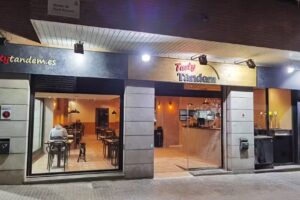 Tasty Tándem – Pizza y Burger