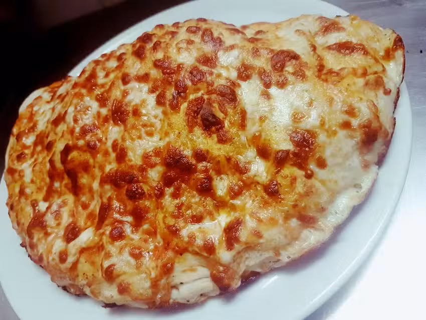 Three Star Dŏner Pizzeria