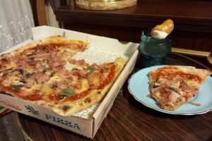 Times Square Pizza (Bella Napoles)