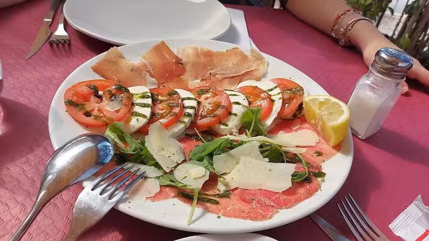 Trattoría Pizzería El Tomillar