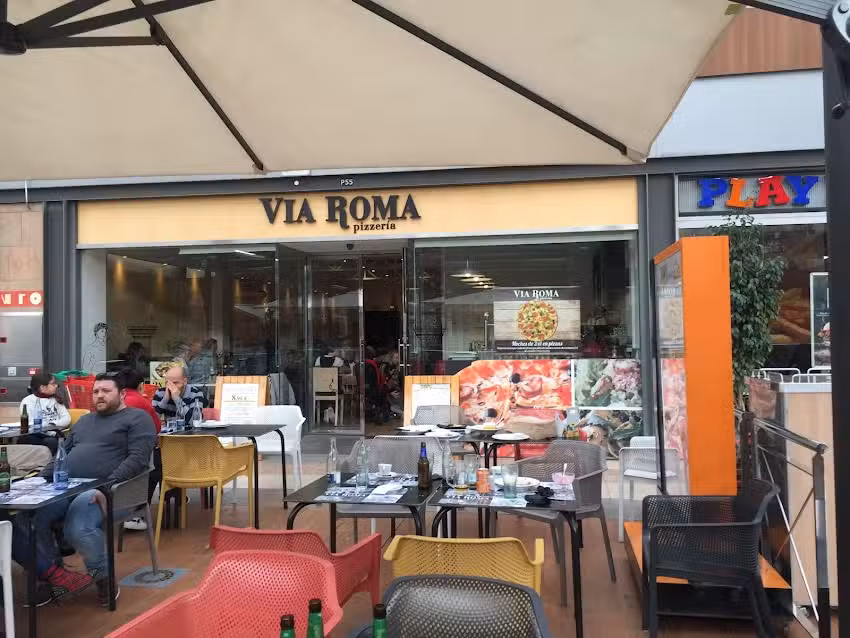 VIA ROMA pizzería.