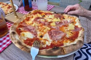 Viva La Italia pizzeria/restaurant Yumbo